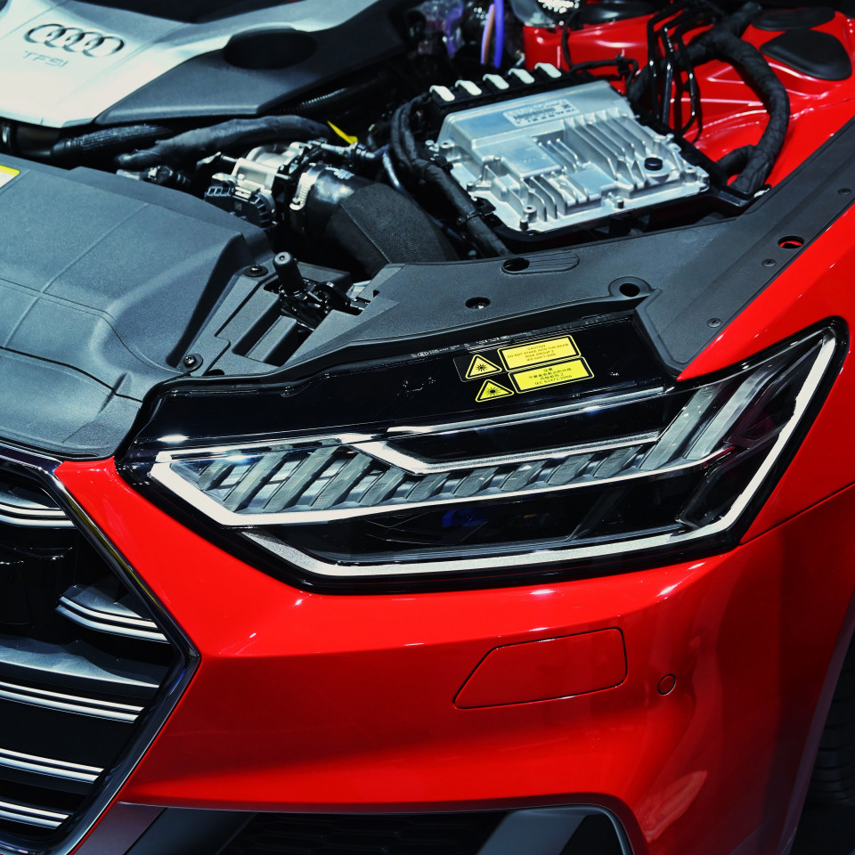 audi s7 engine bay